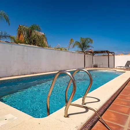 3 Bedroom Cozy In Chiclana De La Fronter *