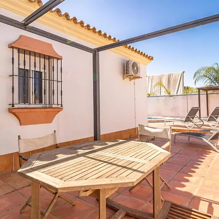 Holiday home 3 Bedroom Cozy In Chiclana De La Fronter