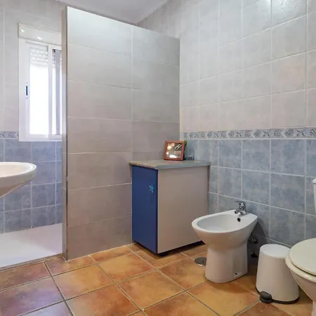 3 Bedroom Cozy In Chiclana De La Fronter Holiday home