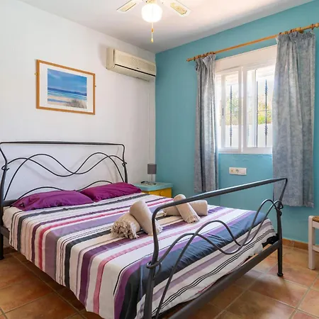 Holiday home 3 Bedroom Cozy In Chiclana De La Fronter *